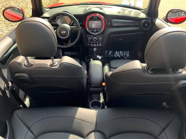 2019 Mini Cooper S - Convertible ! 6 -speed Manual - 5k mi ! NEW !! for sale in Madison, WI – photo 12