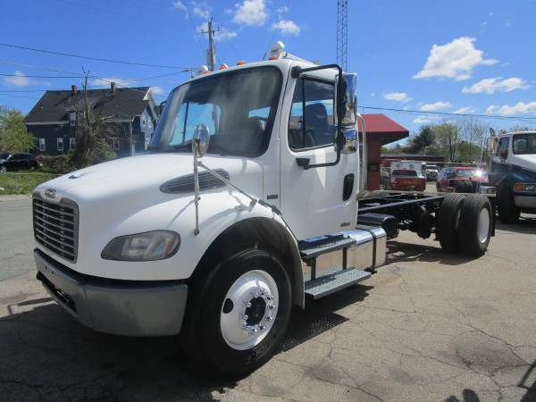 2009 Freightliner M2 - - by dealer - vehicle for sale in Brockton, RI – photo 2