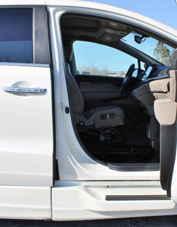 2019 Honda Odyssey EX-L HANDICAP VAN - - by for sale in Redmond, OR – photo 22