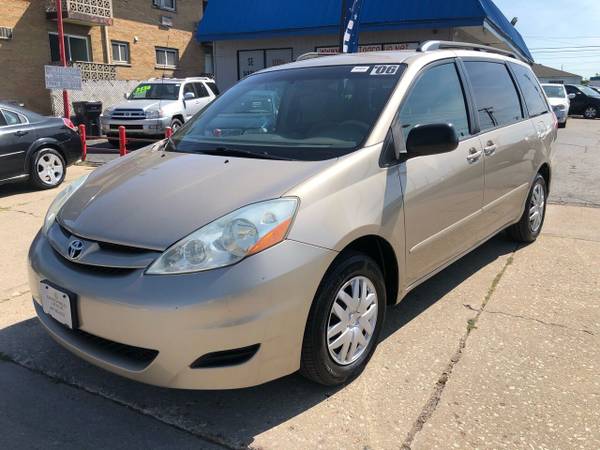 2006 Toyota Sienna LE 7 Passenger 4dr Mini Van - - by for sale in Melrose Park, IL – photo 5