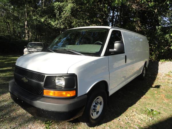 2008 RUST FREE CHEVY G3500 EXTENDED CARGO VAN WITH 6.0L ENGINE for sale in TALLMADGE, IN – photo 5