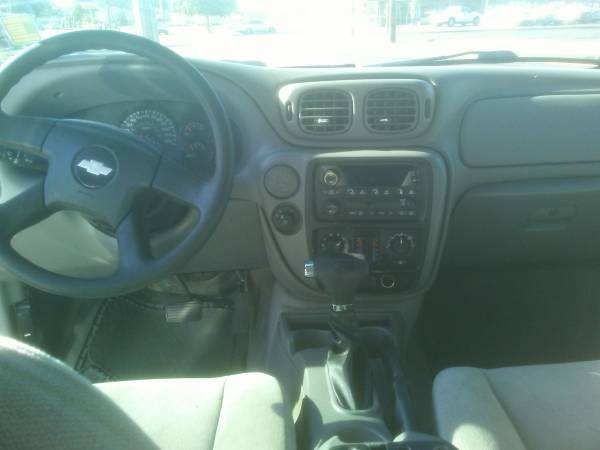 2007 Chevy Trailblazer ( $2995) LOW MILES - cars & trucks - by owner... for sale in Jackson, MS – photo 5