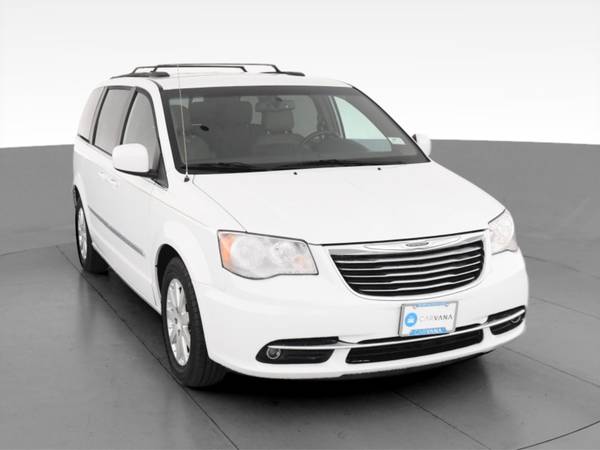 2016 Chrysler Town and Country Touring Minivan 4D van White -... for sale in Houston, TX – photo 16