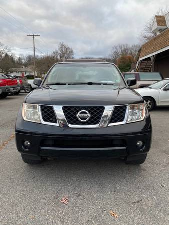 06 Nissan Pathfinder 4x4 w/3rd Row//LOADED - cars & trucks - by... for sale in Bangor, PA – photo 3