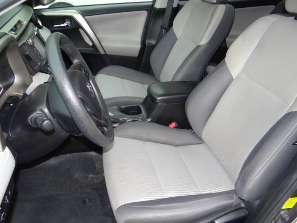 2014 Toyota Rav4 XLE - 4 Cyl - - by dealer - vehicle for sale in Londonderry, MA – photo 11