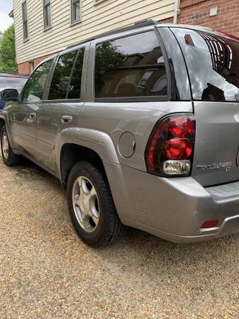 2008 Chevy Trailblazer LT 4WD Sport - Low Miles - - by for sale in Portsmouth, VA – photo 3