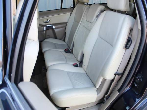 2008 Volvo XC90 w/Sunrfoof/3rd Row Non Smoker Owned* - cars & trucks... for sale in Louisville, KY – photo 14