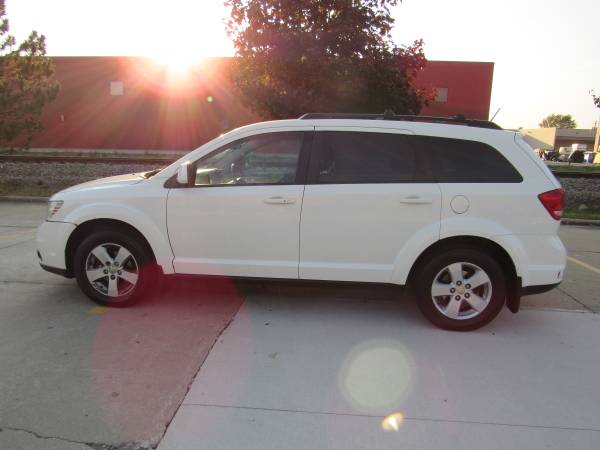 2012 Dodge Journey - cars & trucks - by dealer - vehicle automotive... for sale in Sterling Heights, MI – photo 3