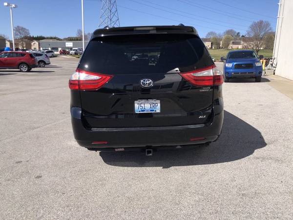2015 Toyota Sienna Xle - - by dealer - vehicle for sale in Somerset, KY – photo 14