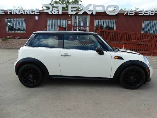 2013 Mini Cooper Hardtop 2dr Cpe Coupe - cars & trucks - by dealer -... for sale in Houston, TX – photo 19