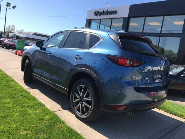 2018 Mazda CX-5 Touring ( Easy Financing Available ) for sale in Gladstone, OR – photo 3