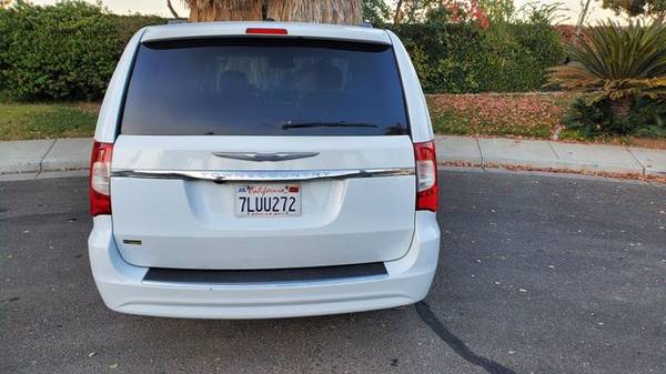 2014 Chrysler Town & Country - Financing Available! - cars & trucks... for sale in Tracy, CA – photo 16