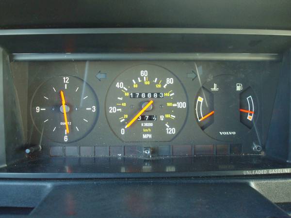 1993 VOLVO 240 WAGON 5 SPEED MANUAL NEW CLUTCH!!!! - cars & trucks -... for sale in Los Angeles, CA – photo 7
