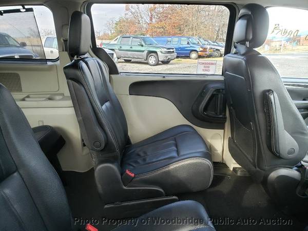 2015 *Chrysler* *Town & Country* *4dr Wagon Touring* - cars & trucks... for sale in Woodbridge, District Of Columbia – photo 12