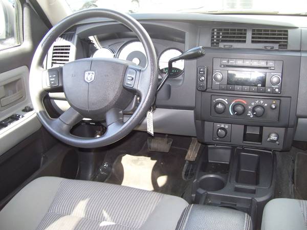 2010 Dodge Dakota Big Horn Crew Cab 4WD for sale in Alliance, OH – photo 8