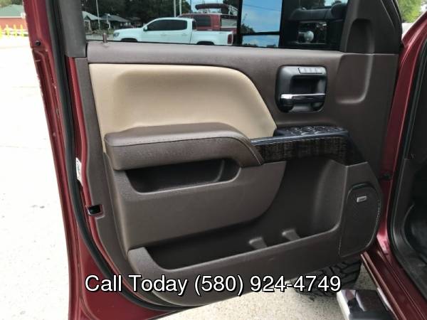 2015 GMC Sierra 2500HD available WiFi 4WD Crew Cab 153.7" Denali for sale in Durant, OK – photo 11