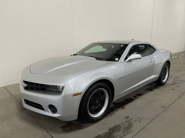2012 Chevrolet Chevy Camaro 2LS - - by dealer for sale in Grand Rapids, MI – photo 7