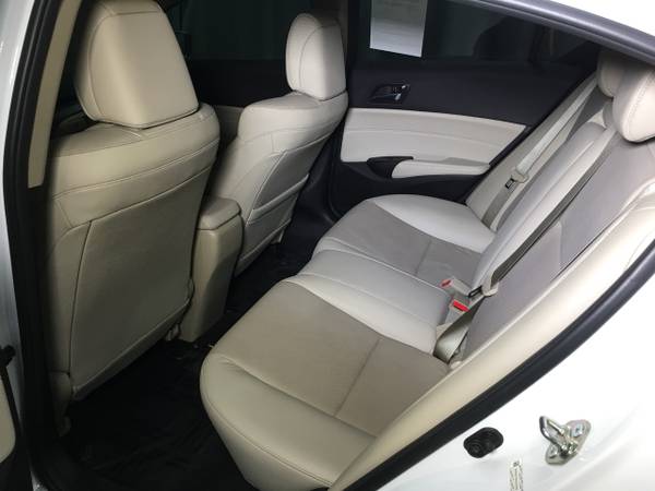 2017 Acura ILX Sedan w/Premium Pkg for sale in Bridgeview, IL – photo 18