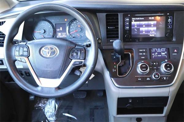 2017 Toyota Sienna FWD 4D Passenger Van/Minivan/Van LE - cars & for sale in Sunnyvale, CA – photo 19