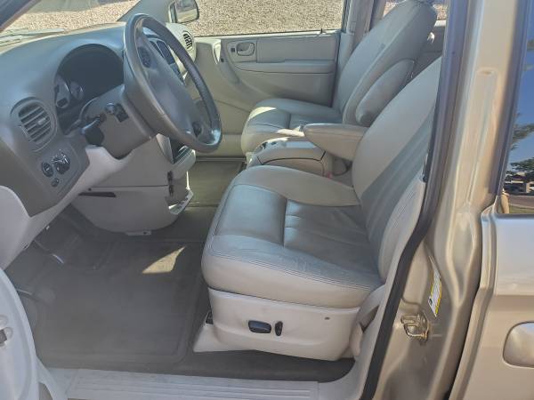 2006 Chrysler town an country stow n go limited 137k miles for sale in Glendale, AZ – photo 7