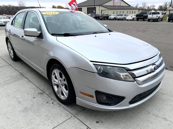2012 Ford Fusion 4dr Sdn SE FWD - - by dealer for sale in Chesaning, MI – photo 3