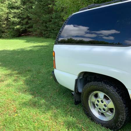 2001 Suburban 4x4 for sale in Millport, NY – photo 16