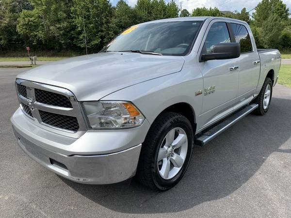 2018 RAM 1500 SLT * 33K Miles * 4X4 * No Accidents * Towing Pkg * -... for sale in Sevierville, TN – photo 3