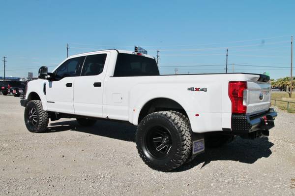 2019 FORD F-350 XLT 4X4*POWERSTOKE*FUELS*MUD TIRES*RANCH... for sale in Liberty Hill, IL – photo 8