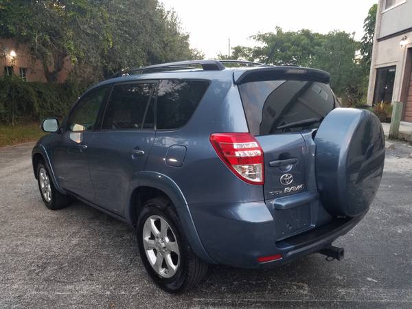 2010 Toyota Rav4 Limited, Like New - cars & trucks - by owner -... for sale in Naples, FL – photo 8