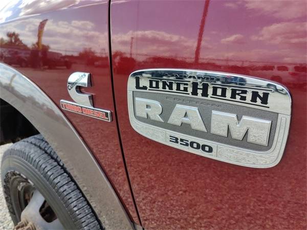 2018 Ram 3500 Laramie Longhorn - - by dealer - vehicle for sale in Chillicothe, OH – photo 10