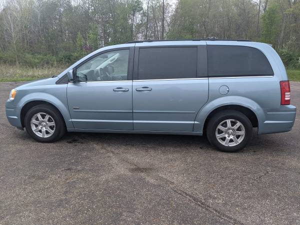 2008 chrysler town and country touring - - by dealer for sale in Wooster, OH – photo 2