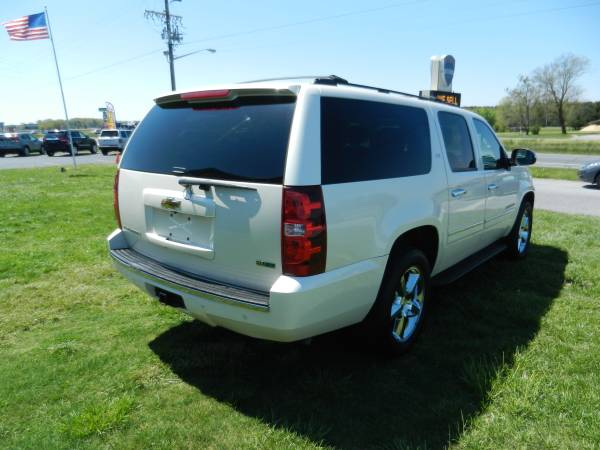 2011 Chevy Suburban LTZ 4X4 - NAV, RES, Loaded, 120k! - cars & for sale in Georgetown , DE – photo 4