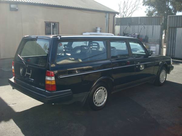1993 VOLVO 240 WAGON 5 SPEED MANUAL NEW CLUTCH!!!! - cars & trucks -... for sale in Los Angeles, CA – photo 4