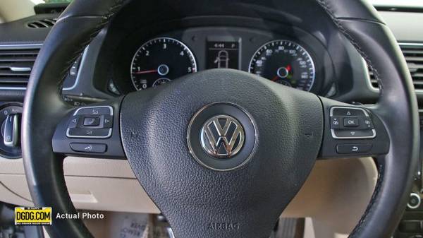 2014 VW Volkswagen Passat TDI SEL Premium sedan Platinum Gray Metallic for sale in San Jose, CA – photo 5