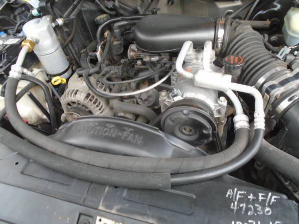 2000 Chevy Blazer V6 ( 99k ) Tires 90% - cars & trucks - by dealer -... for sale in Hickory, TN – photo 9