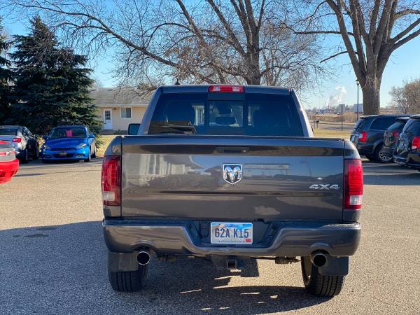 🔥 2016 RAM 1500 HEMI Sport (ONLY 88K MILES) - cars & trucks - by... for sale in Cottage Grove, WI – photo 7