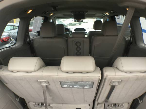 2011 Honda Odyssey - - by dealer - vehicle automotive for sale in Cicero, IL – photo 9