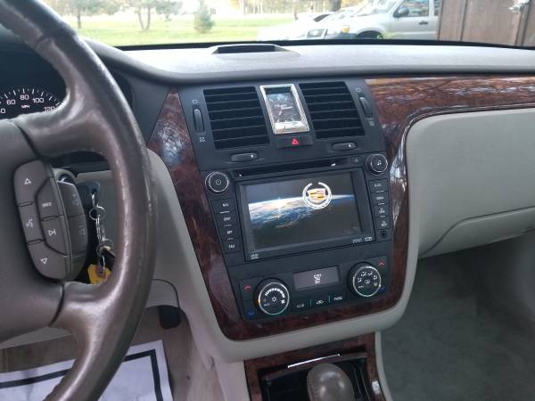 2006 Cadillac dts for sale in Wisconsin dells, WI – photo 3
