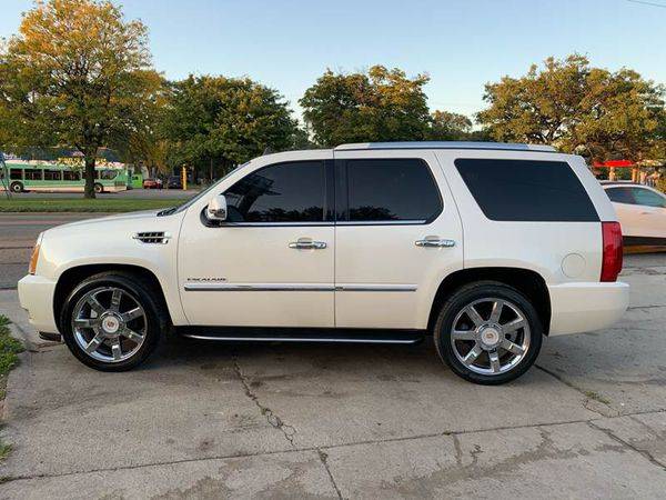 2009 Cadillac Escalade Base AWD 4dr SUV w/V8 Ultra Luxury Collection... for sale in Detroit, MI – photo 11