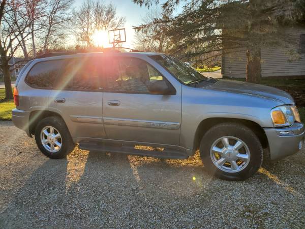 2003 gmc envoy SLT - cars & trucks - by owner - vehicle automotive... for sale in Stoughton, WI – photo 2