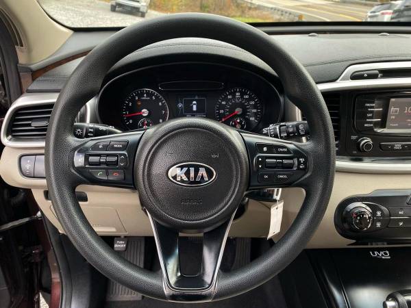 2016 Kia Sorento LX V6 AWD 4dr SUV - - by dealer for sale in Seymour, TN – photo 19