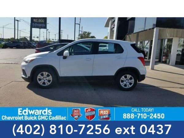 2018 Chevrolet Trax wagon LS (Summit White) for sale in Council Bluffs, IA – photo 2