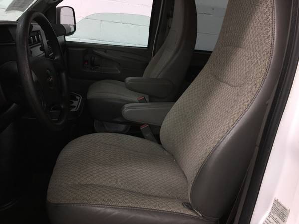 2015 GMC Savana 3500 LT 15 Passenger V8 Service Contractor Van for sale in Arlington, NM – photo 10