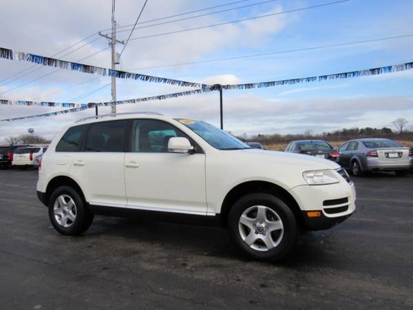2007 Volkswagen Touareg V6 with Dual front & rear reading lights for sale in Grayslake, IL – photo 9