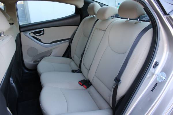 2015 Hyundai Elantra SE 4dr Sedan, Low Miles, Great on Gas - cars &... for sale in Omaha, NE – photo 14