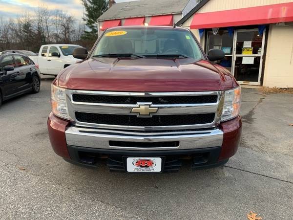 2009 Chevrolet Silverado 1500 LT1 Crew Cab 4WD - cars & trucks - by... for sale in Plaistow, ME – photo 2