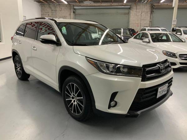 2017 Toyota Highlander SE Sport Quick Easy Experience! - cars &... for sale in Fresno, CA – photo 3