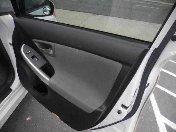2012 Toyota Prius 4D Hatchback - - by dealer - vehicle for sale in Fremont, CA – photo 15