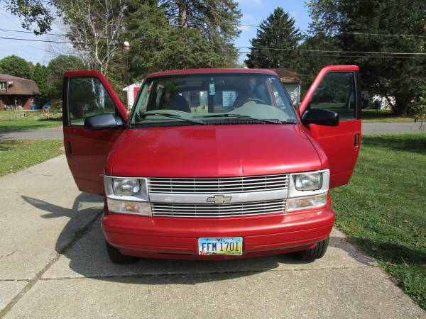 1999 Chevy Astro Van for sale in Akron, OH – photo 8
