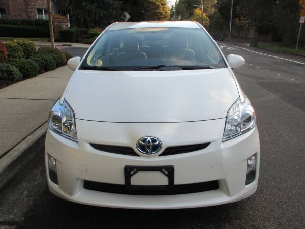 2011 TOYOTA PRIUS *LIKE NEW*BEAUTIFUL ! - cars & trucks - by dealer... for sale in Bellevue, WA – photo 20